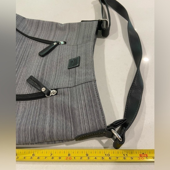 Roots Crossbody Bag - Picture 5 of 12